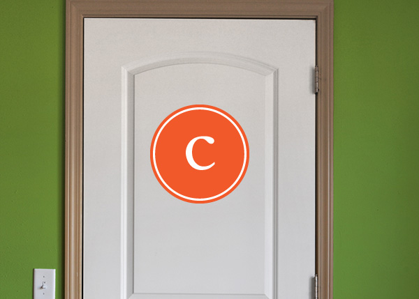 Monogram Simple Circle Vinyl Wall Statement